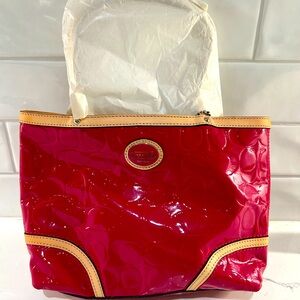 NIB Coach Peyton Embossed Pink